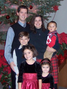 Paul, Linda, Jack, Cole, Elise and Emerson Myers pose for a holiday photo.