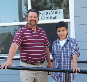Scotts Mills Mayor Ron Bielenberg and student Chris Celio. 