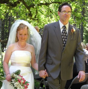 David and Lisa Ehrlich had their wedding at Silver Falls State Park aided by the efforts of local folks, many they’d never met.     